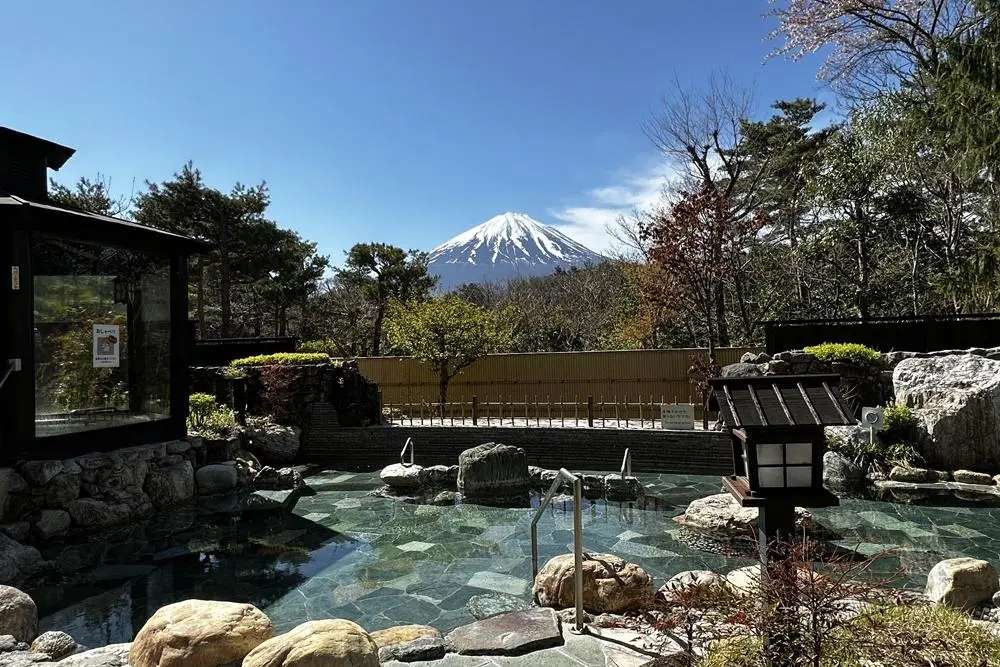 【休暇の旅】究極の癒し！温泉休暇旅行ガイド