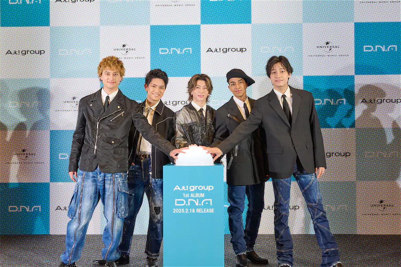 Aぇ! group、1stアルバム『D.N.A』発売 記念点灯式で全国のタワーをジャック － 正門「ホッとしています」
