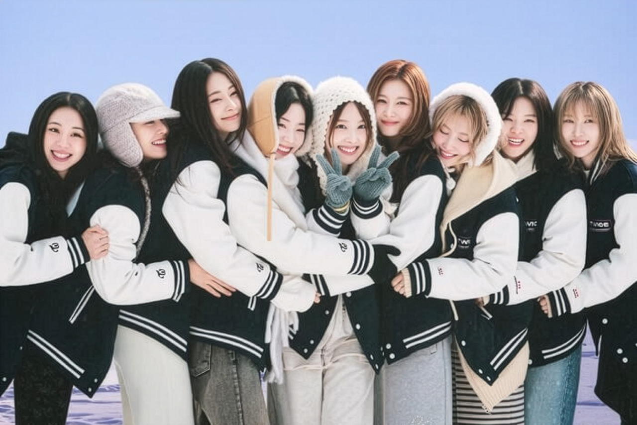 TWICE、10周年記念ドキュメンタリー「ONE IN A MILL10N」が10月20日韓国公開　ワールドツアーの舞台裏を収録