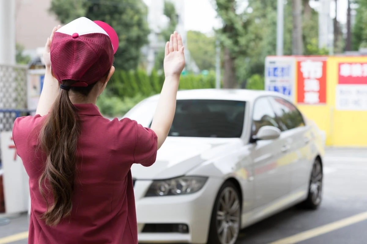 フォロワー20万人のTikToker、ガソリンスタンド店員監禁で有罪判決