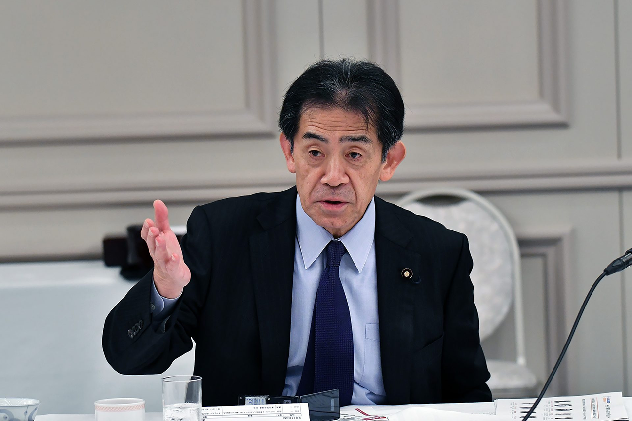 自民・逢沢氏「論外」と維新の定数削減要求に反発　吉村代表「譲らない」と連立協議で対立深まる